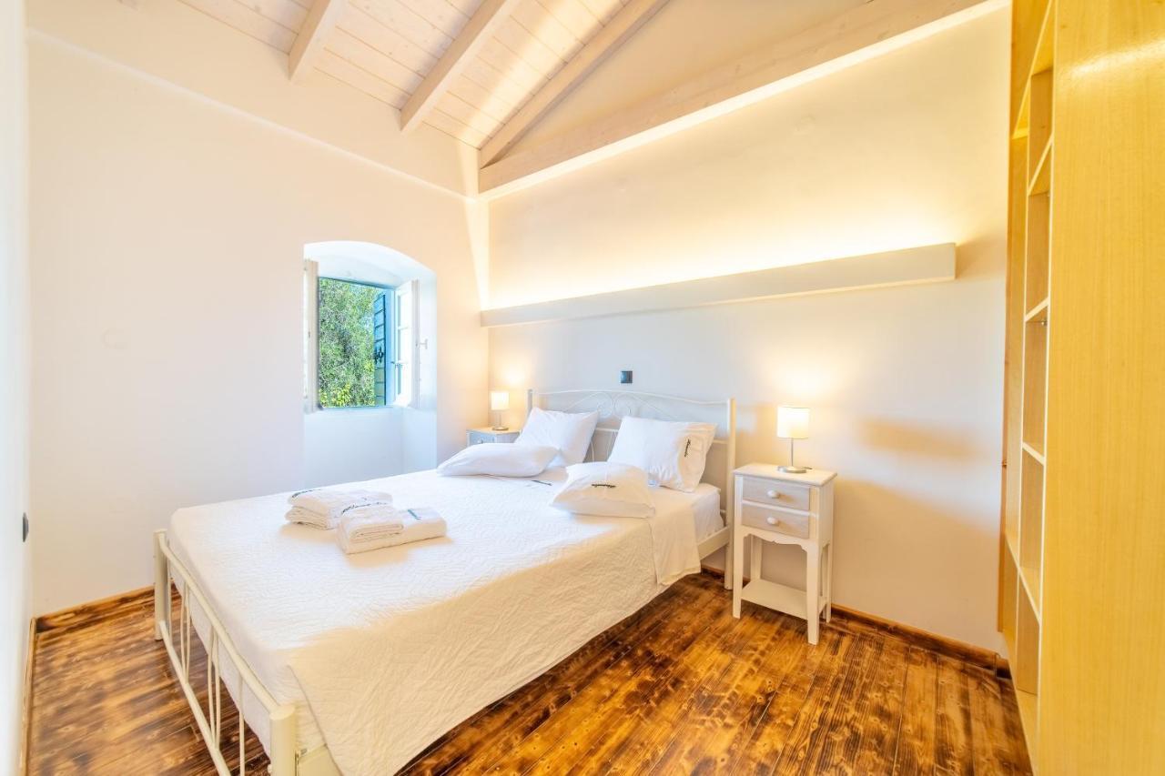 Villa Adamantia Paxos ไกออส ภายนอก รูปภาพ