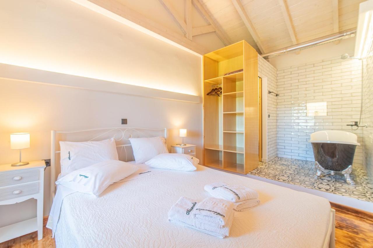 Villa Adamantia Paxos ไกออส ภายนอก รูปภาพ